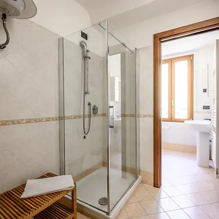 Апартаменты Emilia 5 *